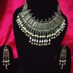 Pearl Silver Choker + Earrings