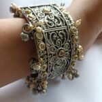 Fused Kundan Black Openable Bangle
