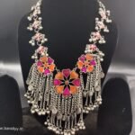 Chirping Pink Afghan Neckpc